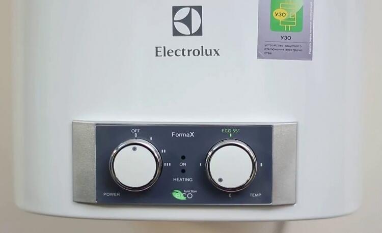 Водонагреватель Electrolux EWH 50 Formax 2 кВт, сухой ТЭН, белый