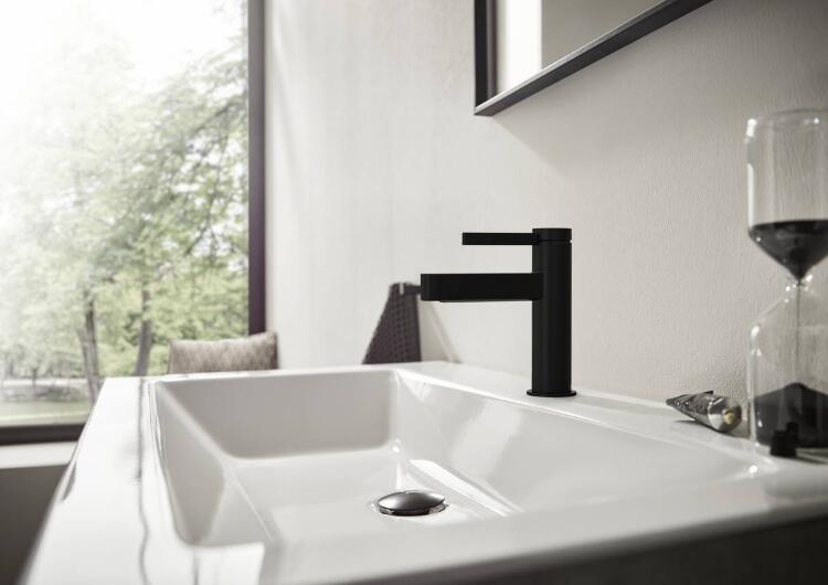 Смеситель Hansgrohe Finoris 100 76010670 для раковины, черный, однорычажный, высота излива 9.2 см